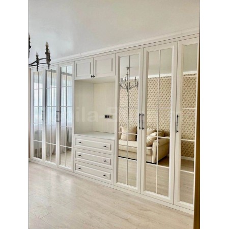 Шкаф в стиле неоклассика А-87